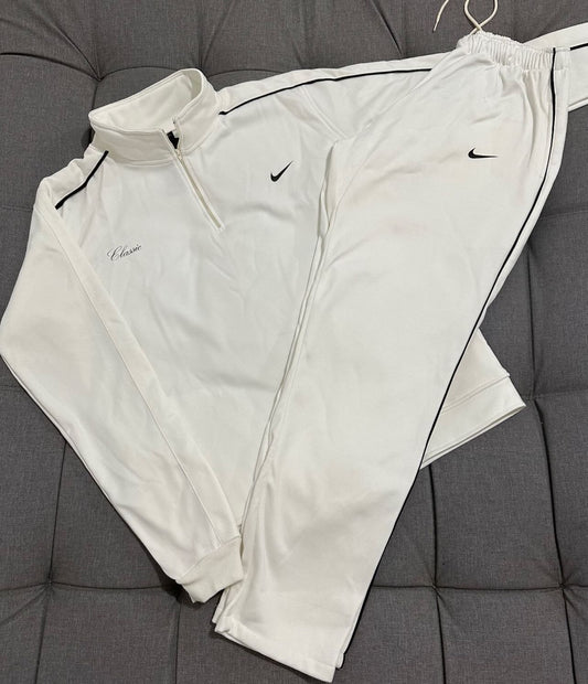Conjunto blanco Nike