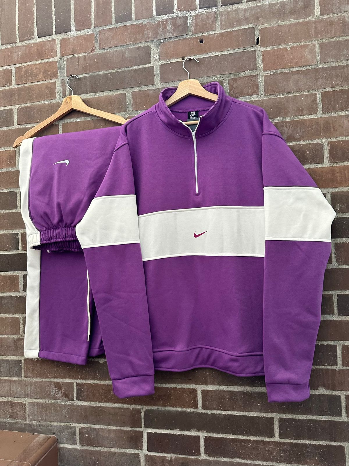 Conjunto morado Nike